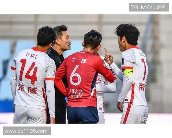 重庆篮球队创下耐力新纪录引发广泛关注球迷热议球队未来发展潜力