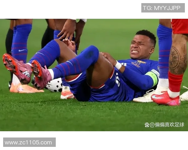 足球明星脚伤背后的隐秘故事与复出之路的艰辛历程 足球明星脚伤背后的隐秘故事与复出之路的艰辛历程