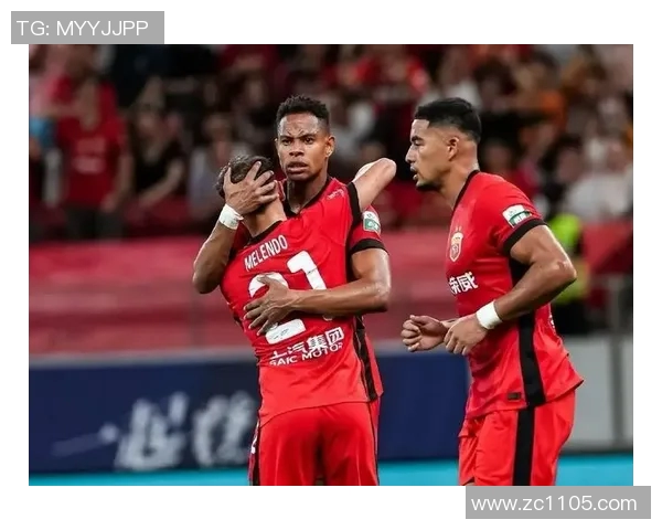 上海足球队以65分稳居挑战赛积分榜首位竞争激烈引人关注 上海足球队以65分稳居挑战赛积分榜首位竞争激烈引人关注